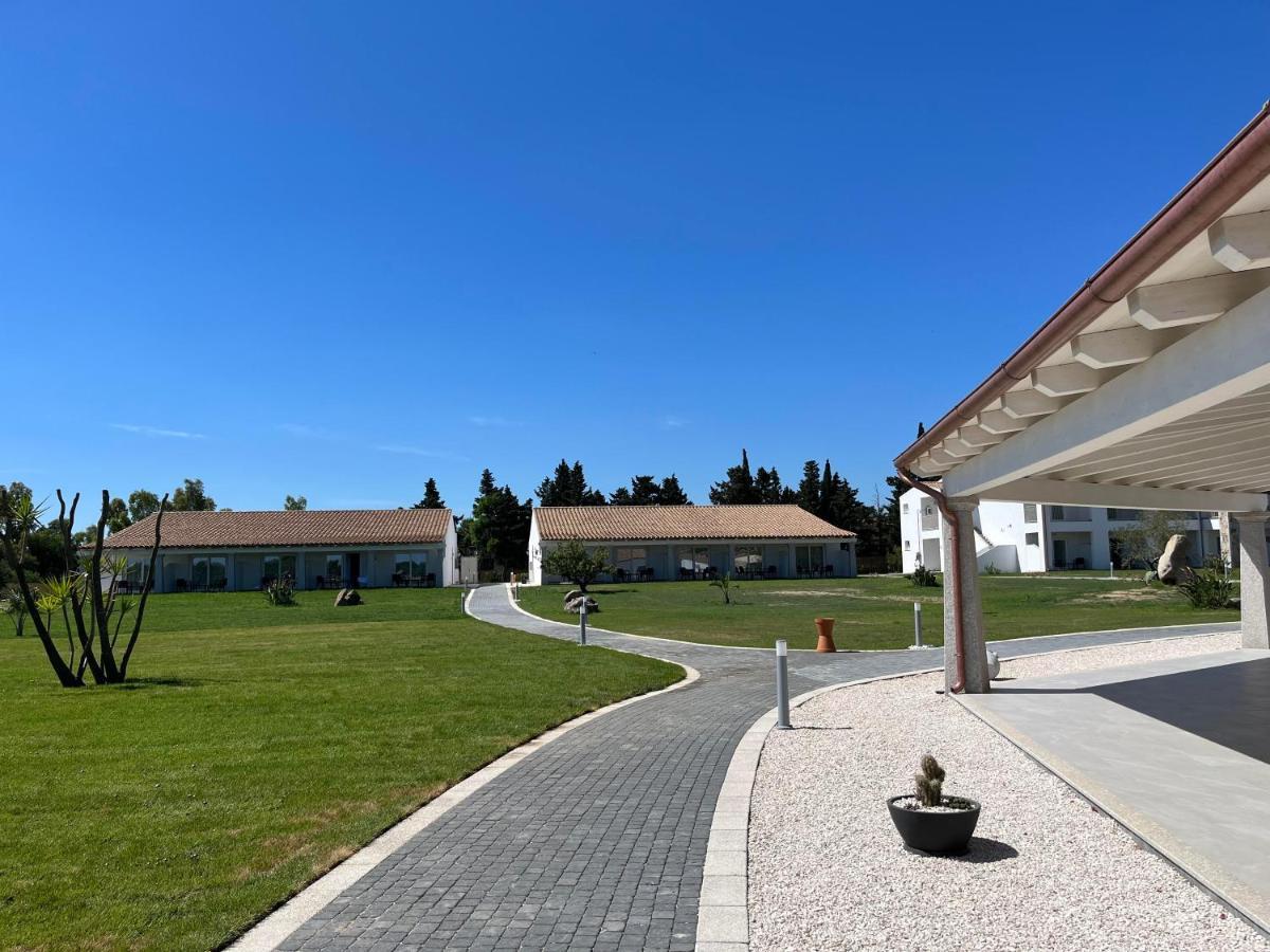 Hotel S'Arena Beach La Caletta Bagian luar foto