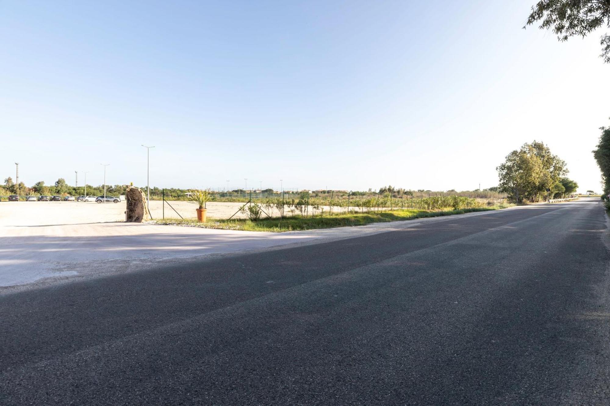 Hotel S'Arena Beach La Caletta Bagian luar foto