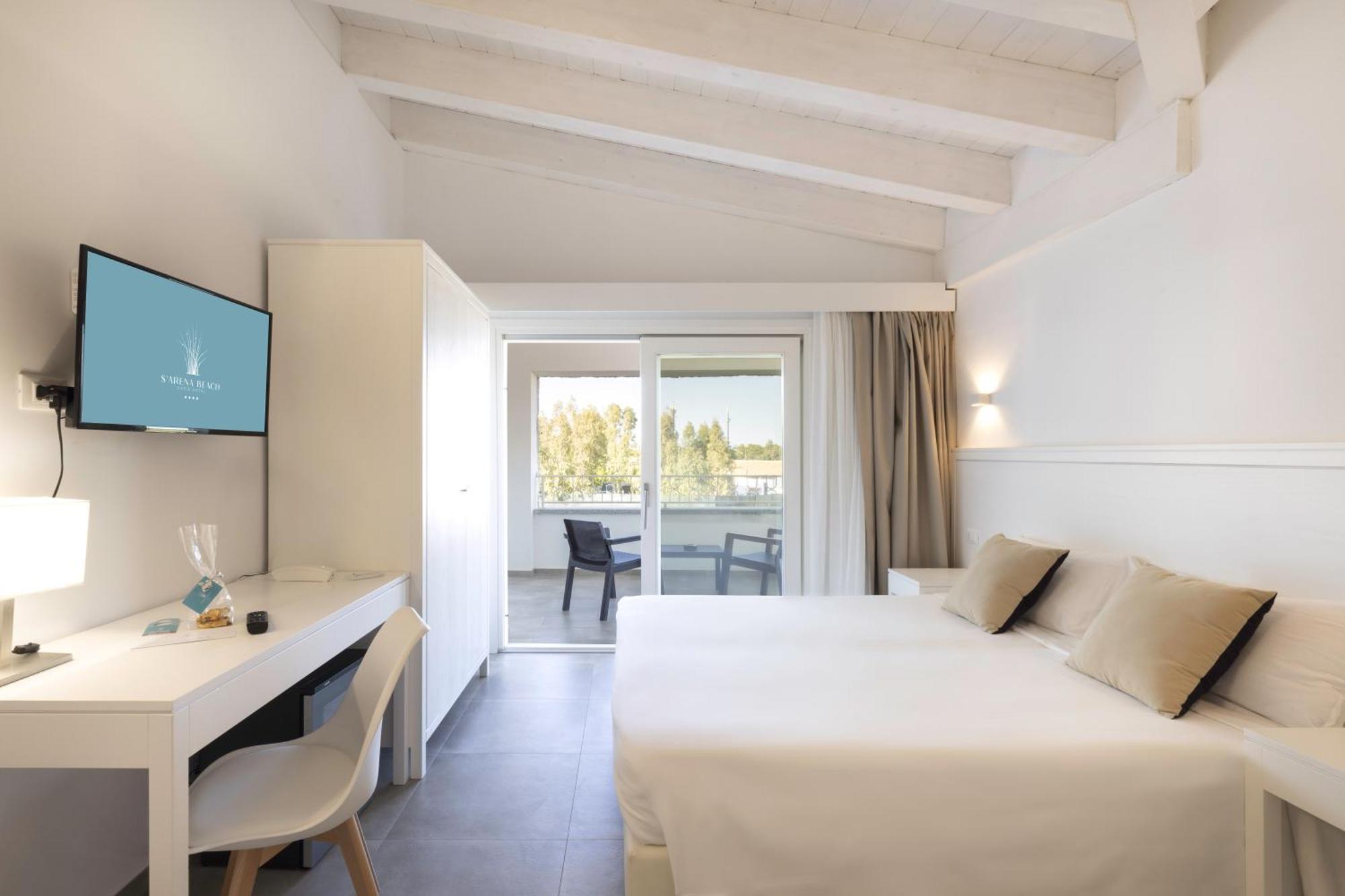 Hotel S'Arena Beach La Caletta Bagian luar foto